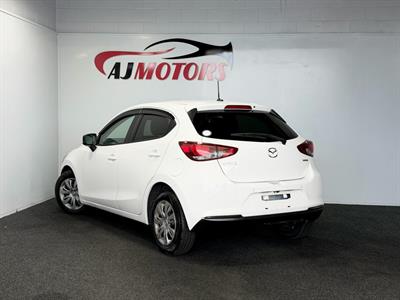 2020 Mazda 2 - Thumbnail