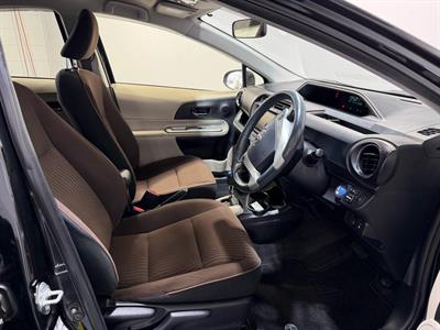 2012 Toyota Aqua - Thumbnail