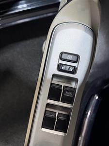 2012 Toyota Aqua - Thumbnail