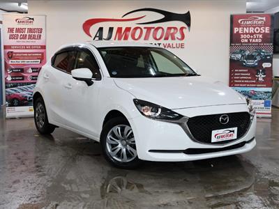 2020 Mazda 2 15 - Thumbnail