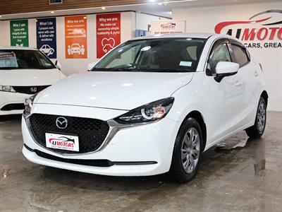 2020 Mazda 2 15 - Thumbnail