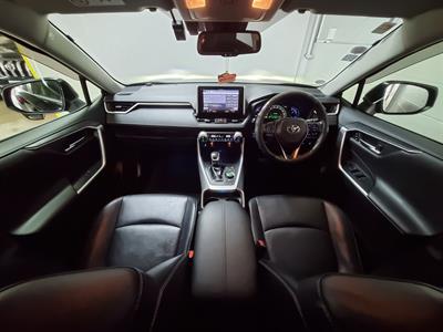 2019 Toyota RAV4 - Thumbnail
