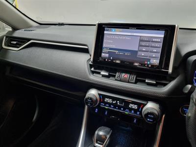 2019 Toyota RAV4 - Thumbnail