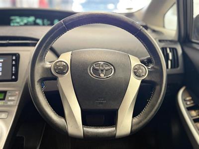 2012 Toyota Prius - Thumbnail