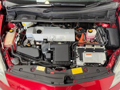 2012 Toyota Prius - Thumbnail