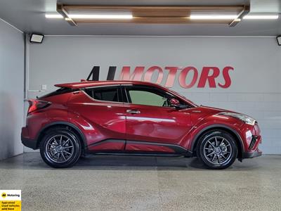 2016 Toyota C-HR - Thumbnail