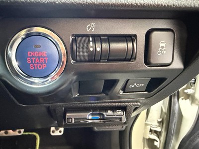 2014 Subaru XV HYBRID - Thumbnail