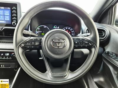 2021 Toyota Yaris - Thumbnail