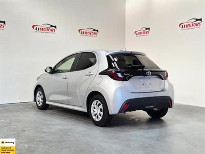 2021 Toyota Yaris - Thumbnail