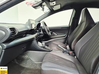 2021 Toyota Yaris - Thumbnail