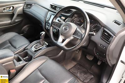 2022 Nissan X-Trail - Thumbnail