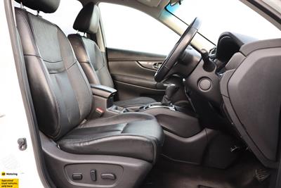 2022 Nissan X-Trail - Thumbnail