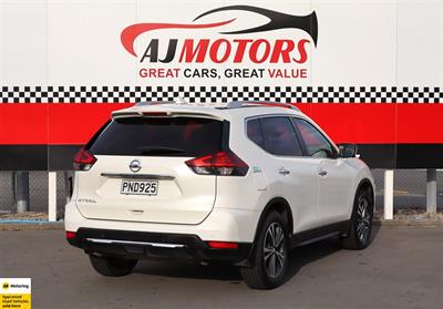 2022 Nissan X-Trail - Thumbnail