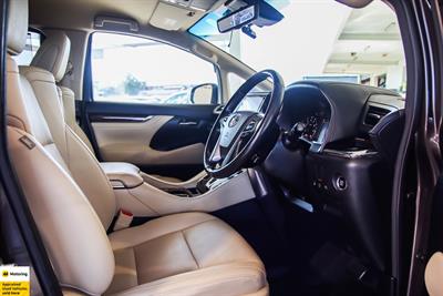 2020 Toyota Vellfire - Thumbnail