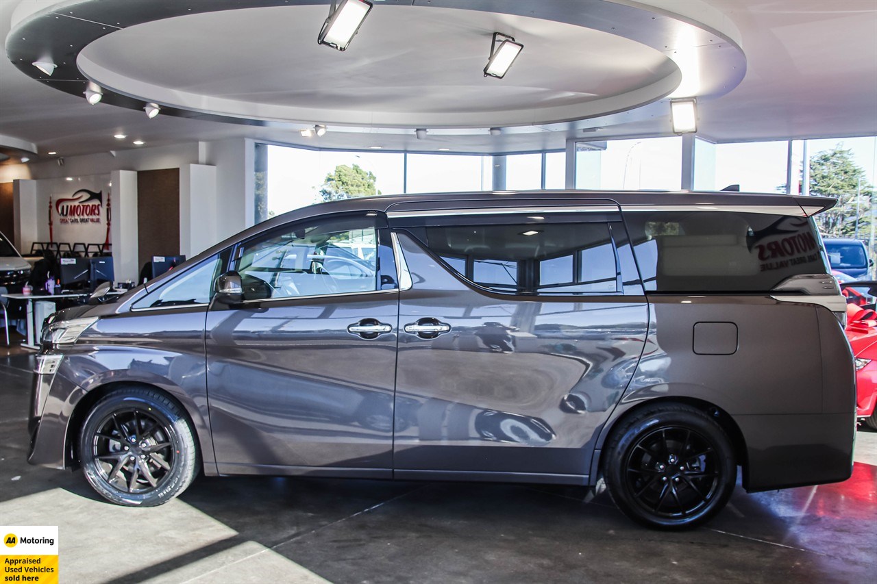 2020 Toyota Vellfire
