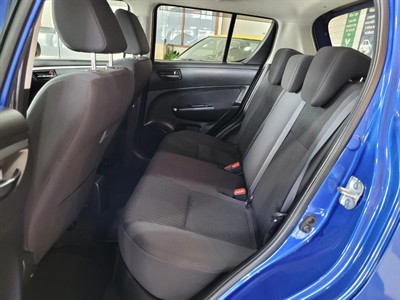 2014 Suzuki Swift - Thumbnail