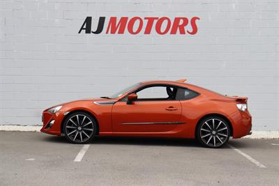2012 Toyota 86 - Thumbnail