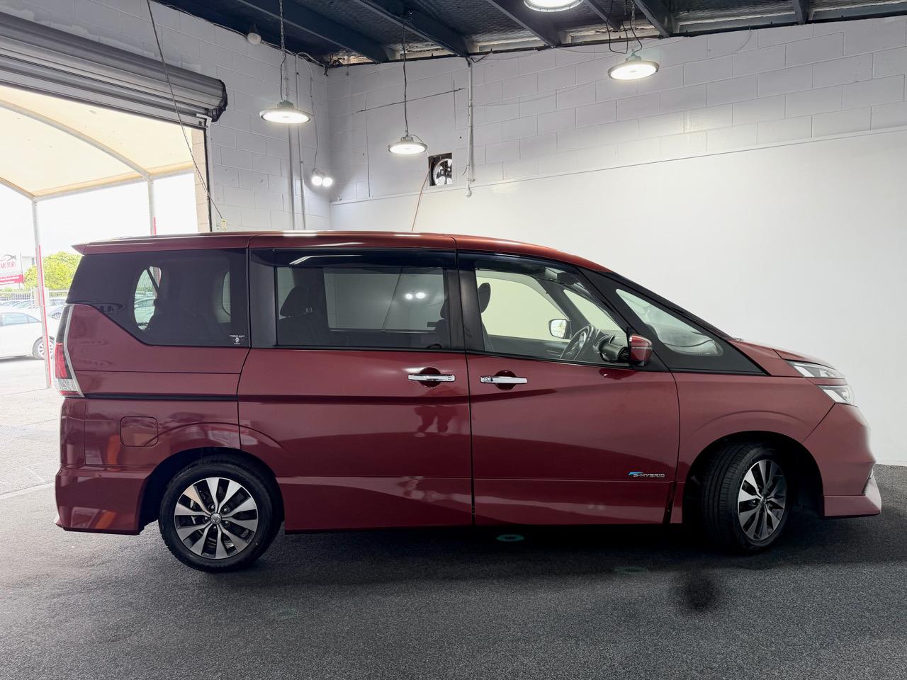 2016 Nissan Serena