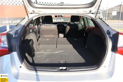 2019 Toyota Prius - Thumbnail
