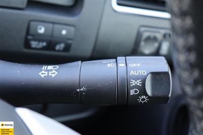 2015 Nissan Serena - Thumbnail