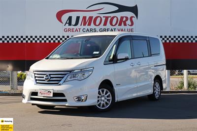 2015 Nissan Serena - Thumbnail