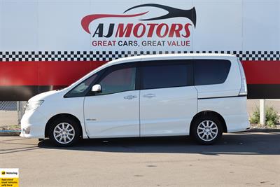 2015 Nissan Serena - Thumbnail