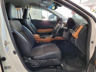 2015 Honda Vezel - Thumbnail