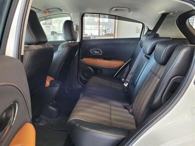 2015 Honda Vezel - Thumbnail