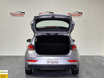 2021 Hyundai i30 - Thumbnail