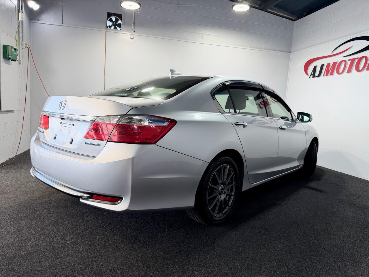 2013 Honda ACCORD HYBRID