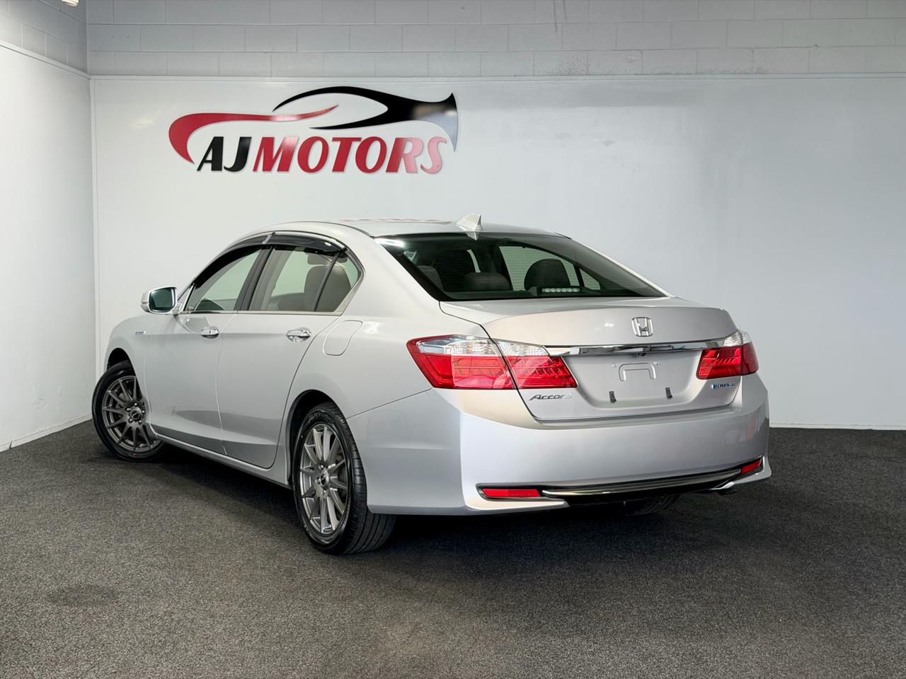 2013 Honda ACCORD HYBRID