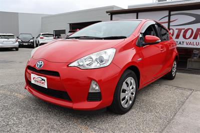 2014 Toyota Aqua - Thumbnail
