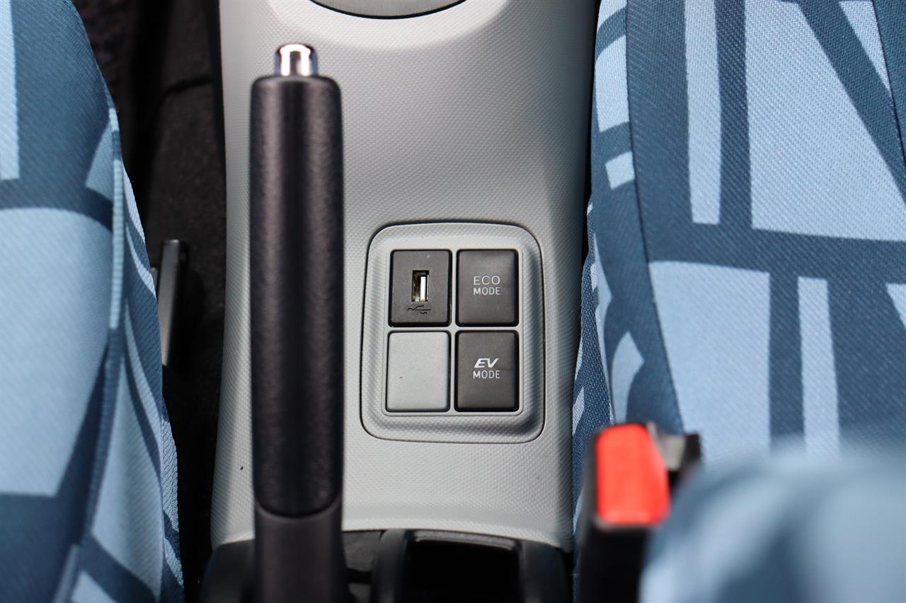 2014 Toyota Aqua