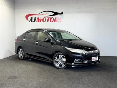 2015 Honda Grace - Thumbnail