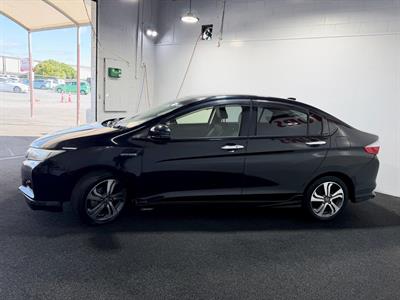 2015 Honda Grace - Thumbnail