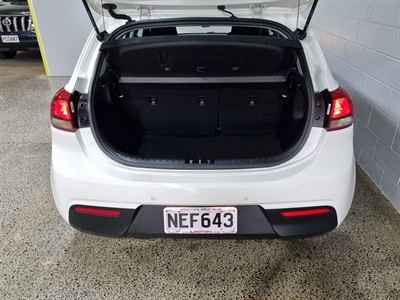 2020 Kia Rio - Thumbnail