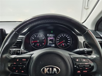 2020 Kia Rio - Thumbnail