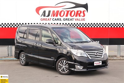 2015 Nissan Serena - Thumbnail