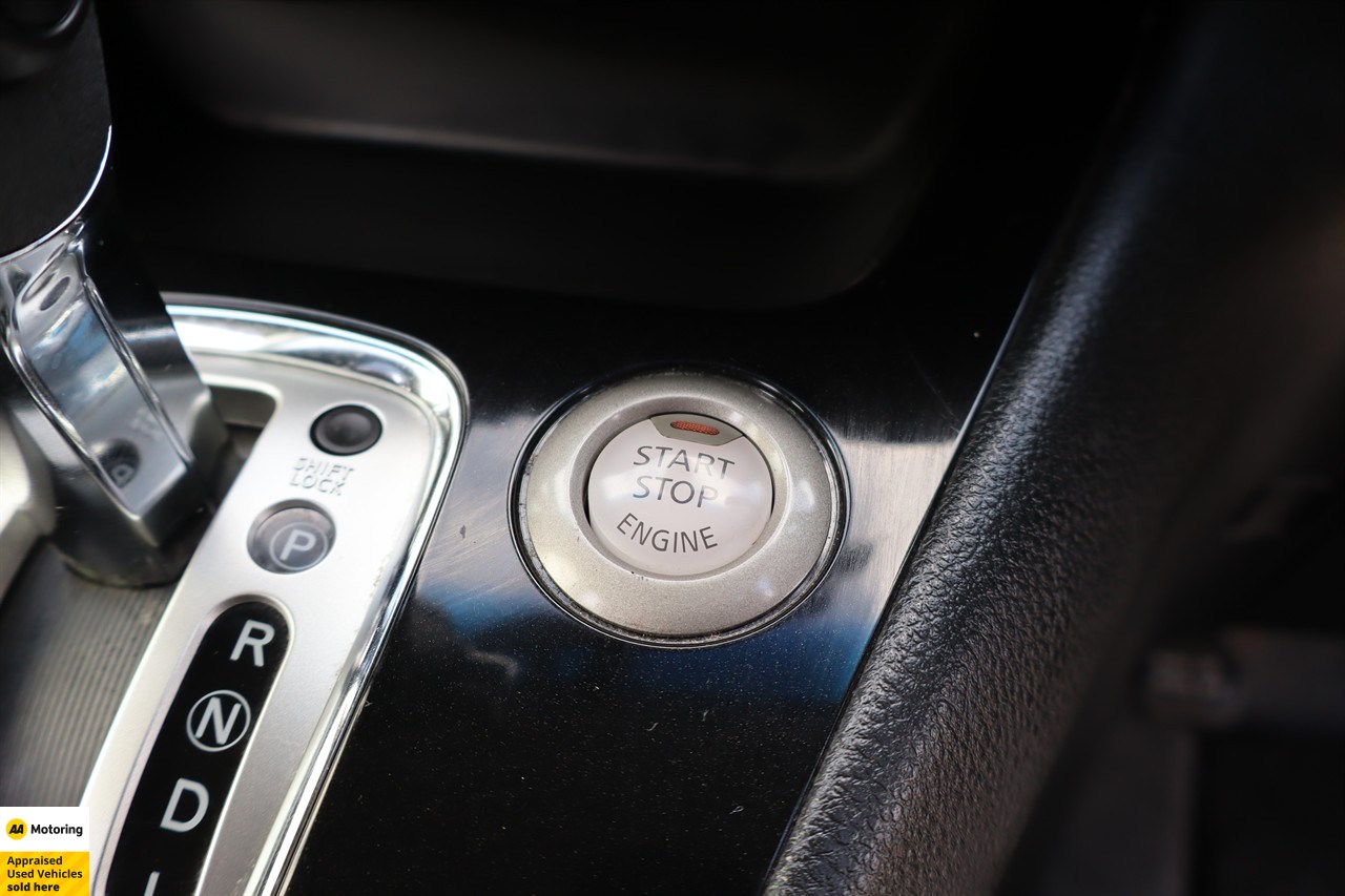 2015 Nissan Serena