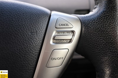 2015 Nissan Serena - Thumbnail