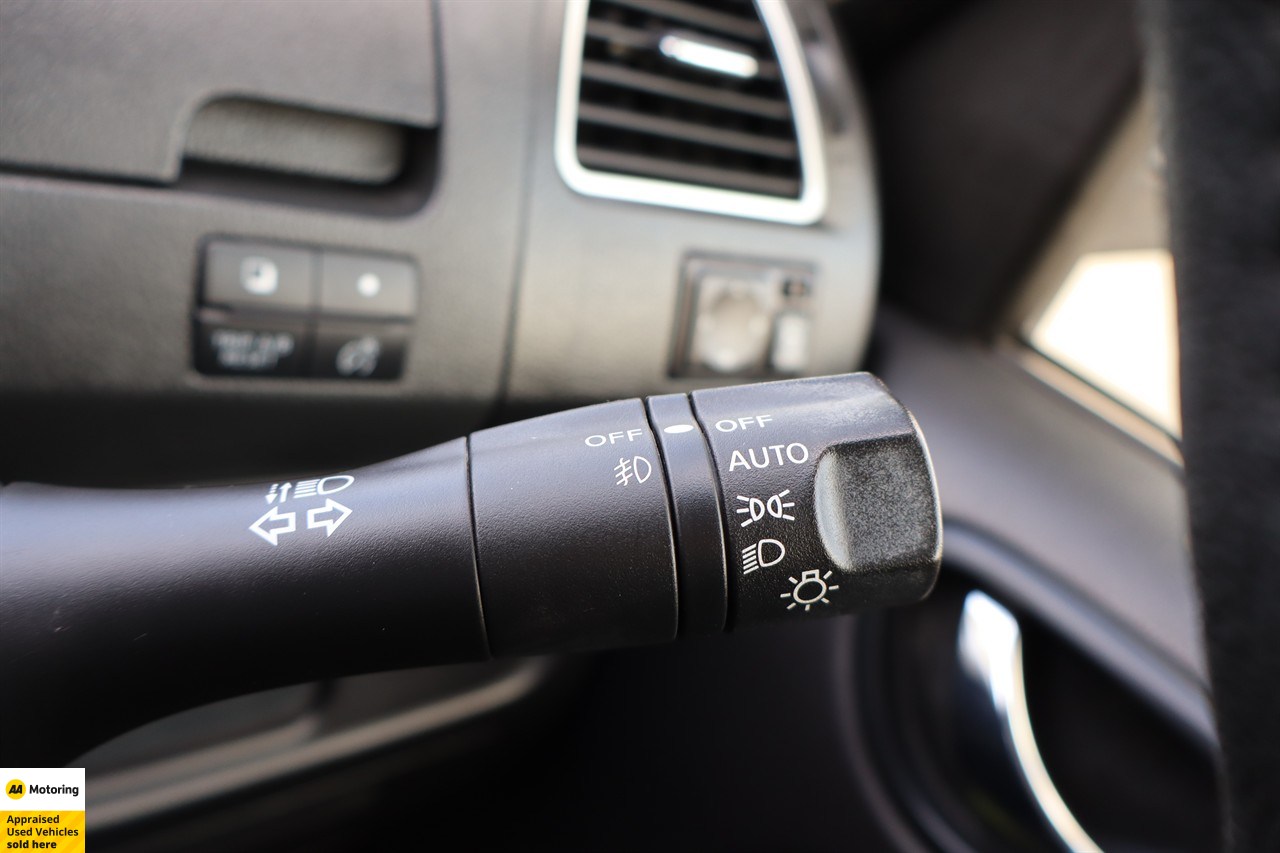 2015 Nissan Serena