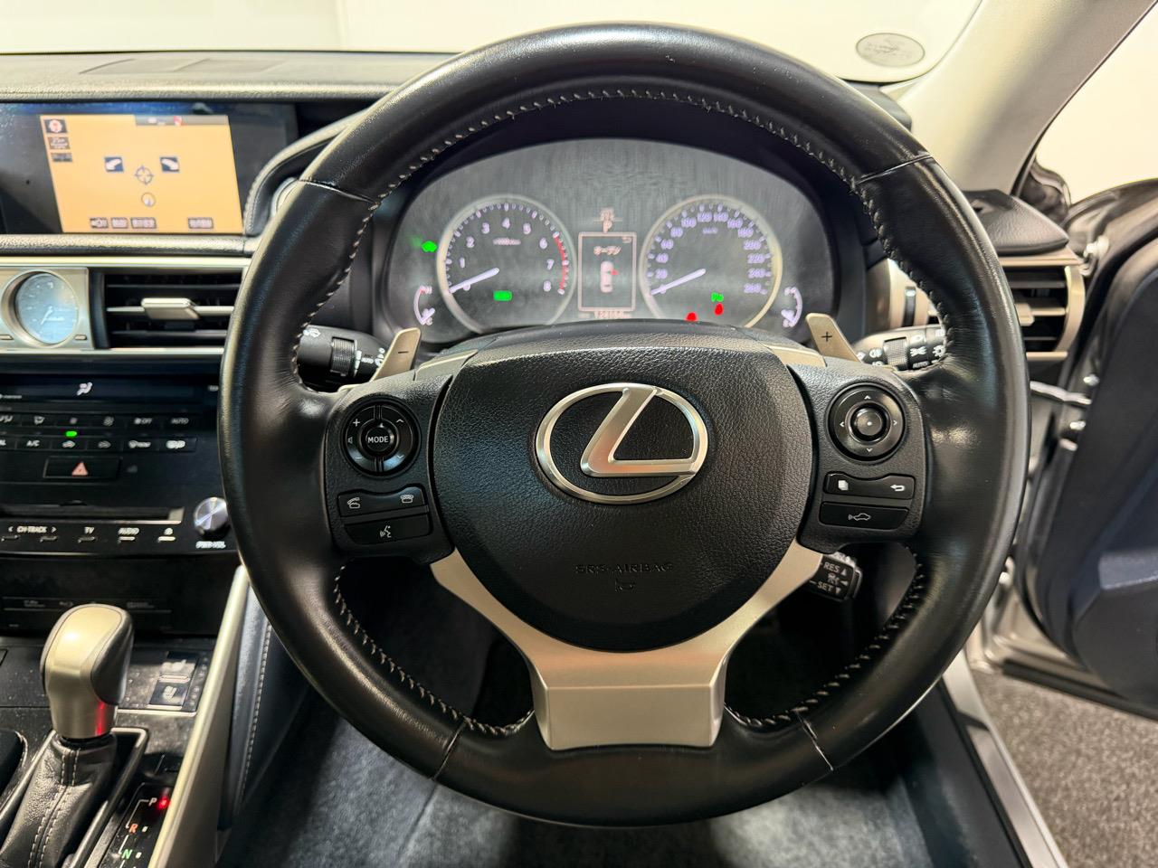 2014 Lexus IS 300h
