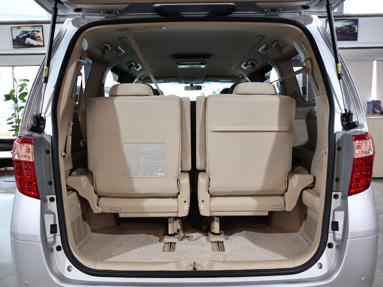 2014 Toyota Alphard