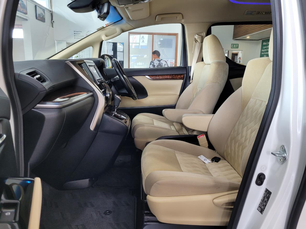 2019 Toyota Alphard