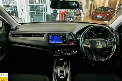2015 Honda Vezel - Thumbnail