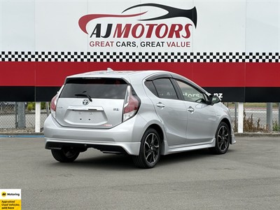 2017 Toyota Aqua - Thumbnail