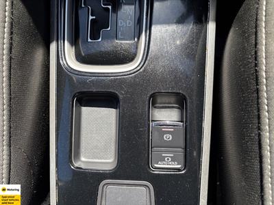 2021 Mitsubishi Outlander - Thumbnail