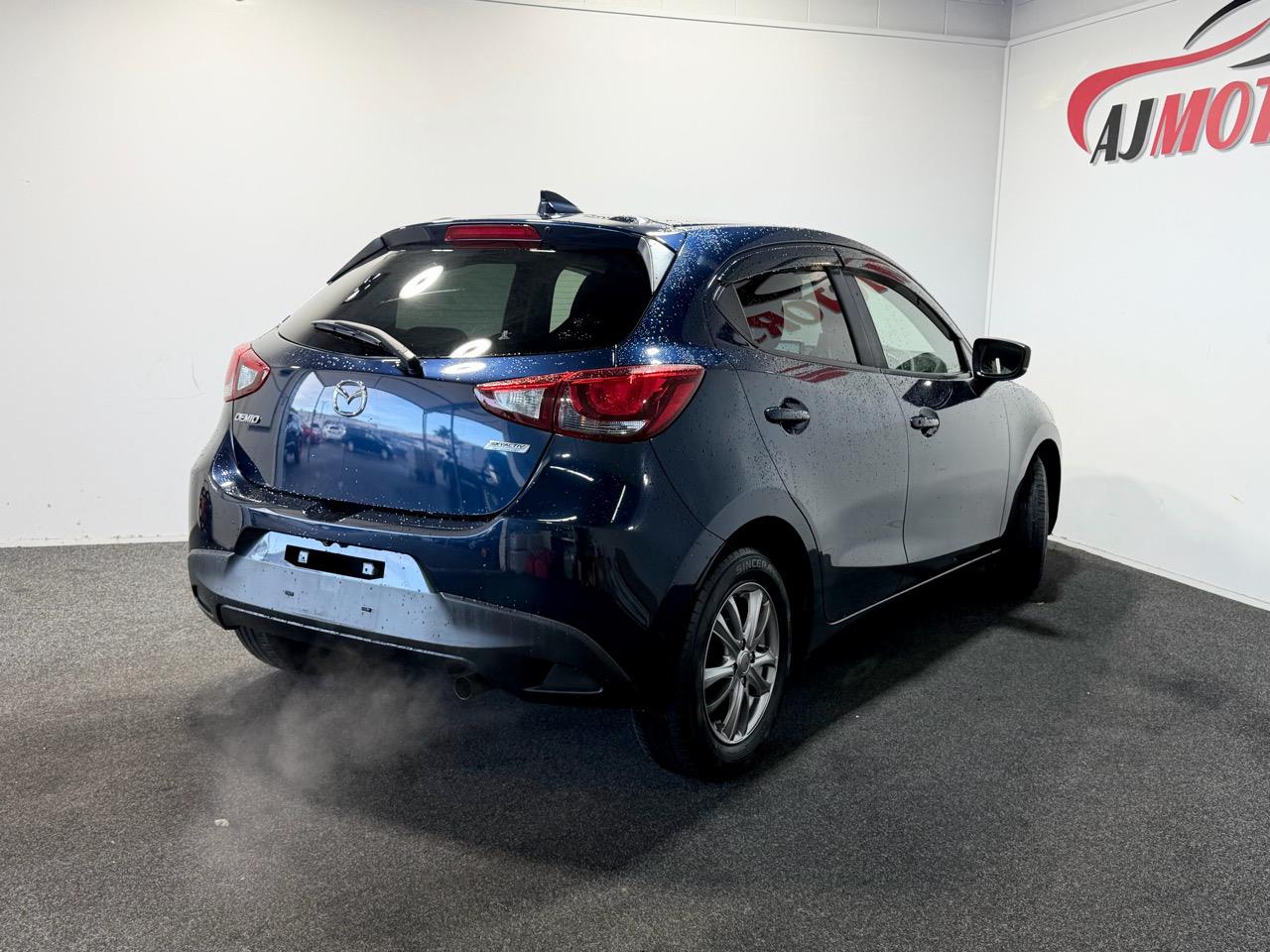 2017 Mazda Demio
