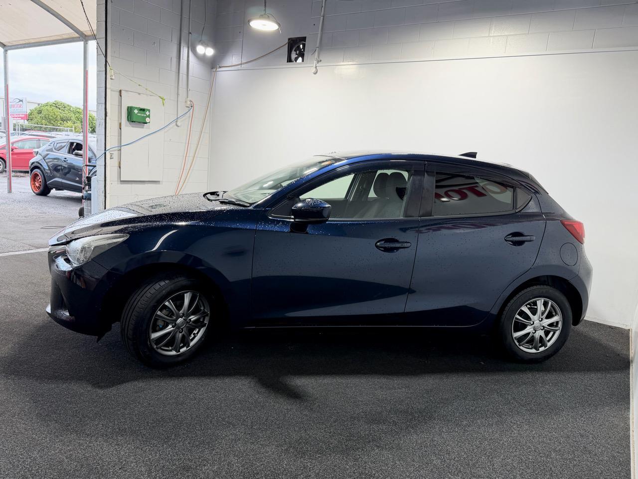2017 Mazda Demio