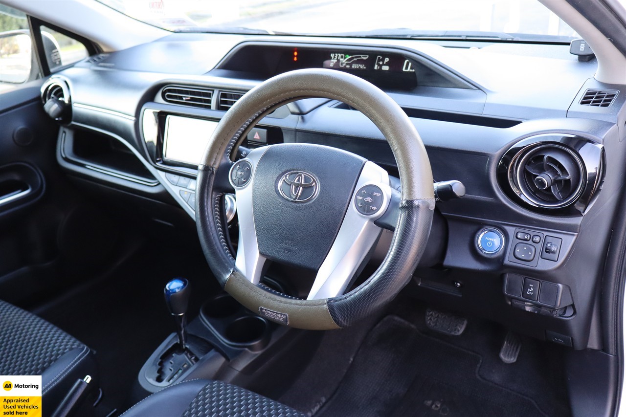 2015 Toyota Aqua